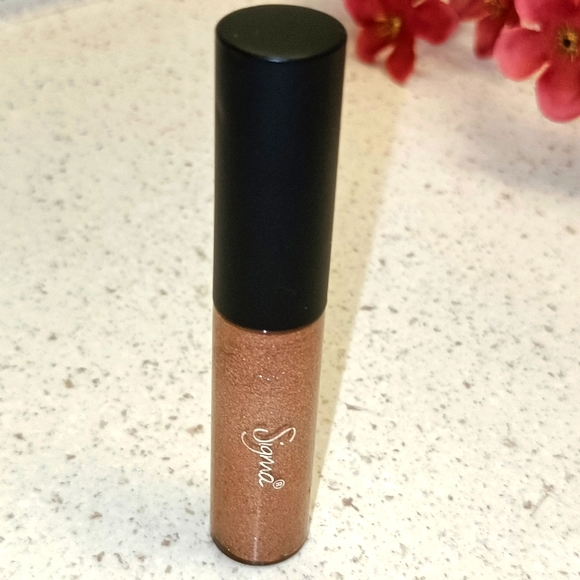 Sigma Cosmetics Dazzling Lip Vex- Travel Size - Picture 1 of 2
